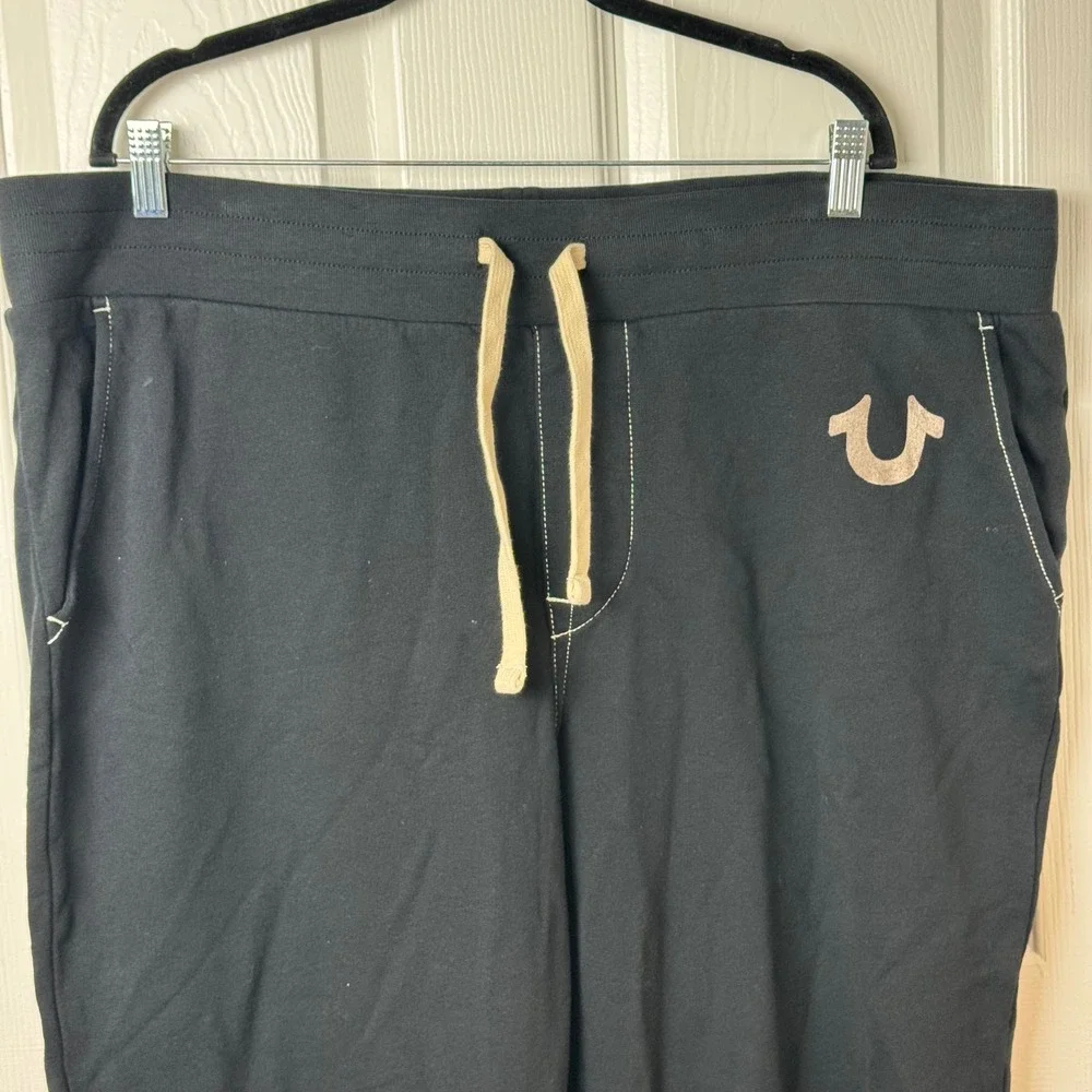 True Religion Jogger Sweatpant Mens 2XL Black Gold Horseshoe Logo MA0H023MF4